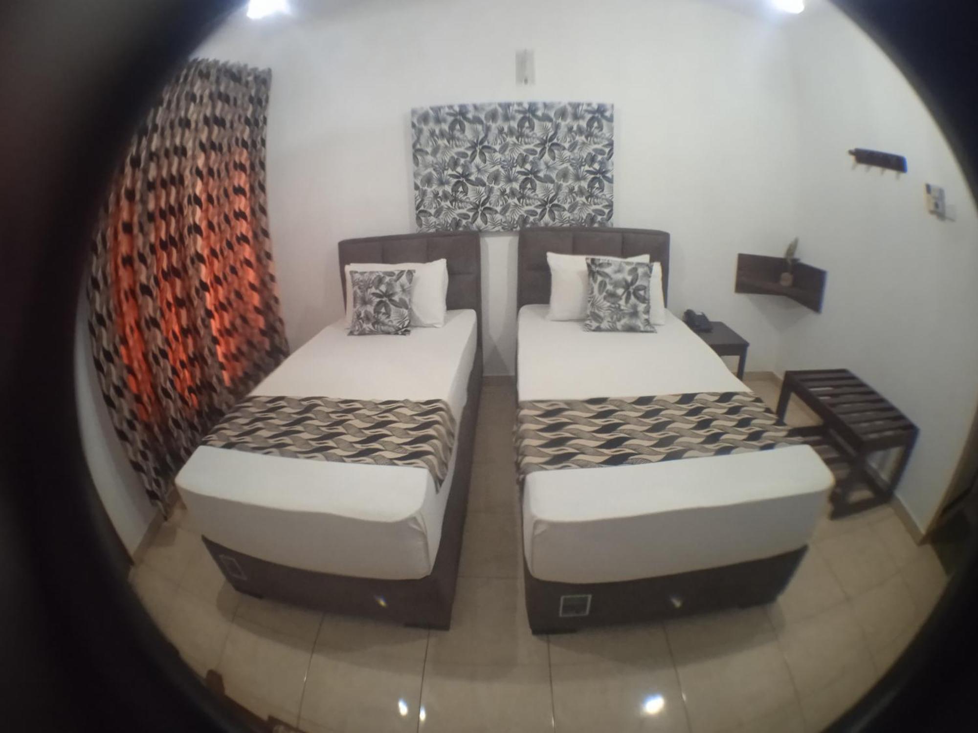 Larn'S Villa Hotel & Apartment Wadduwa Exterior foto