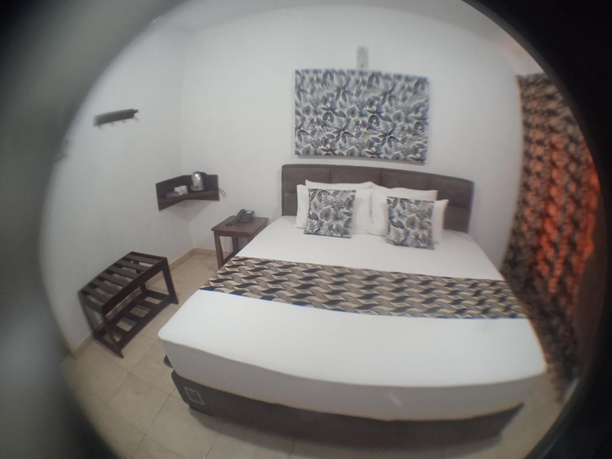 Larn'S Villa Hotel & Apartment Wadduwa Quarto foto