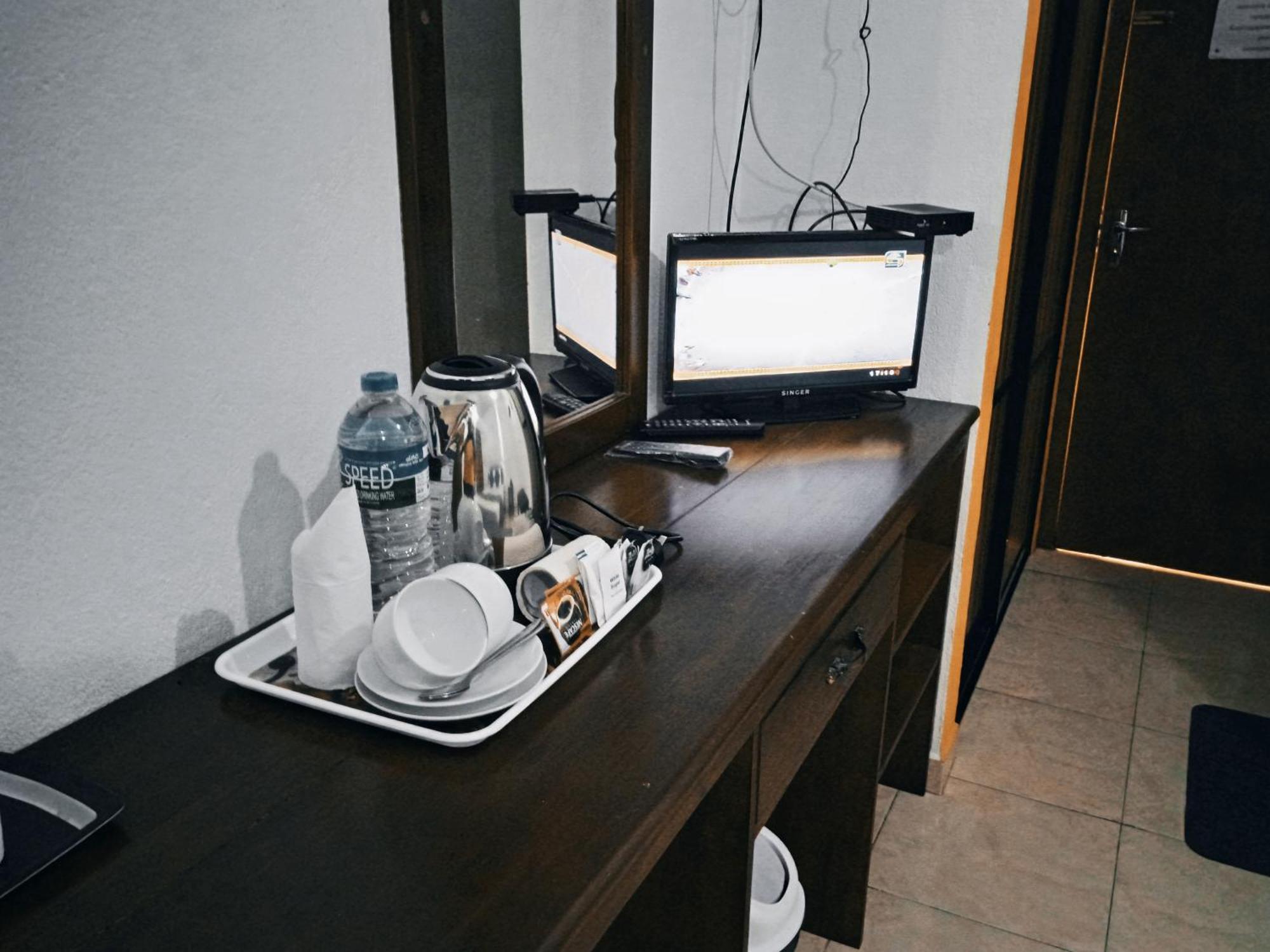 Larn'S Villa Hotel & Apartment Wadduwa Quarto foto