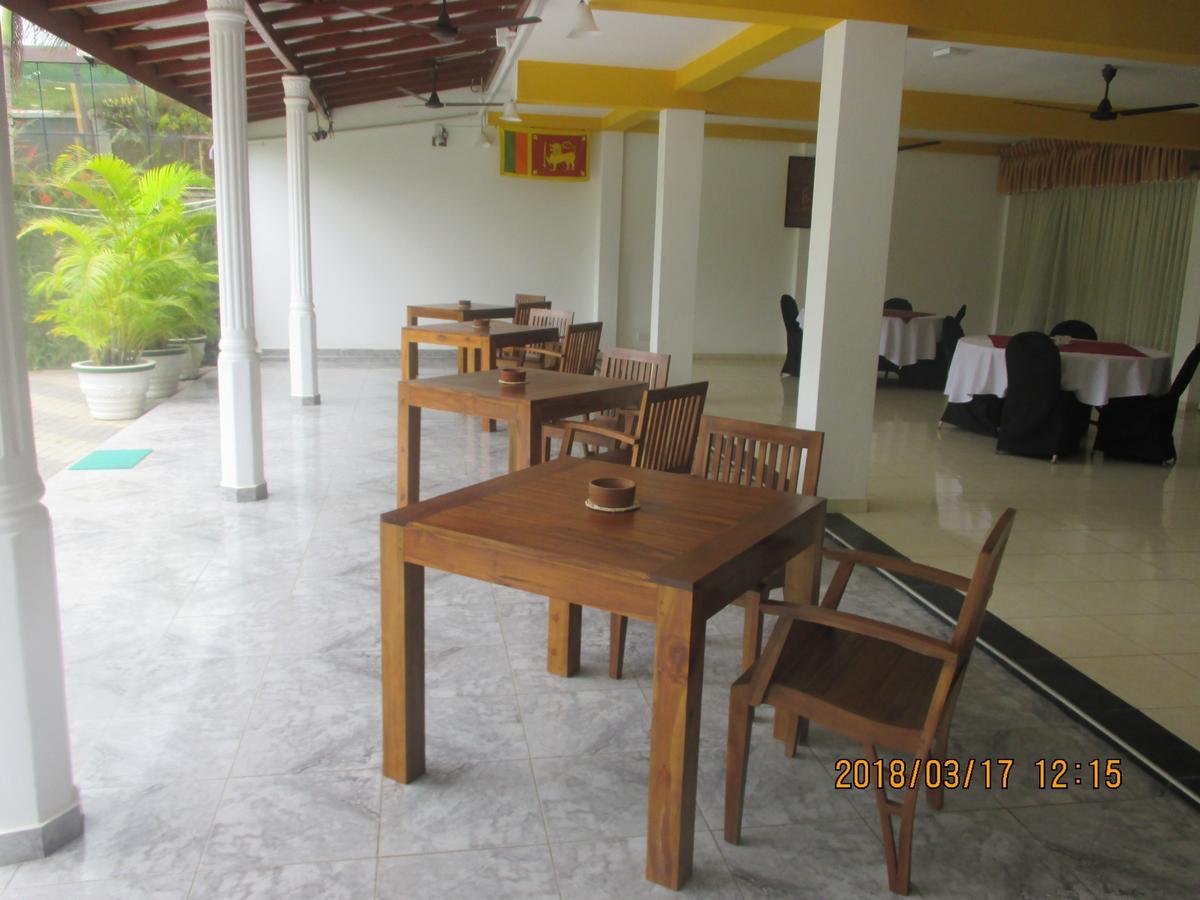Larn'S Villa Hotel & Apartment Wadduwa Exterior foto